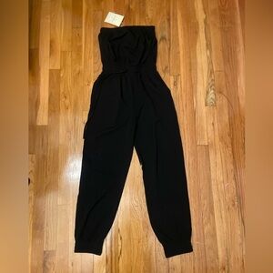 Nwt Omeya Black Sleeveless Jump Suit Size Small